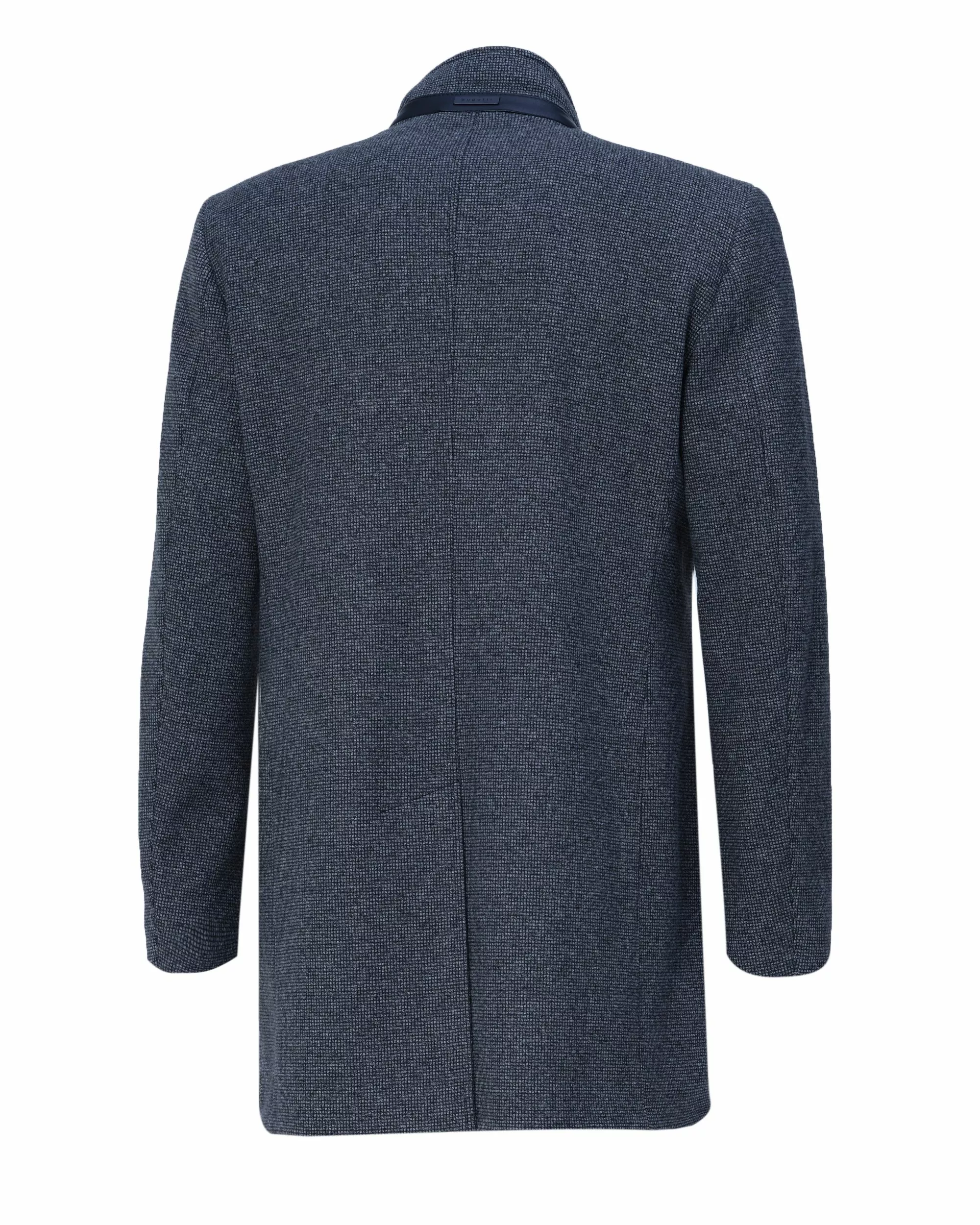 Bugatti Clothing Mantel - Image 4